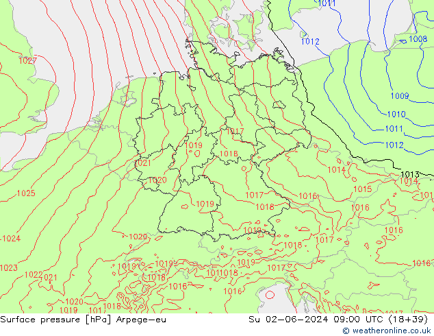 Pressione al suolo Arpege-eu dom 02.06.2024 09 UTC