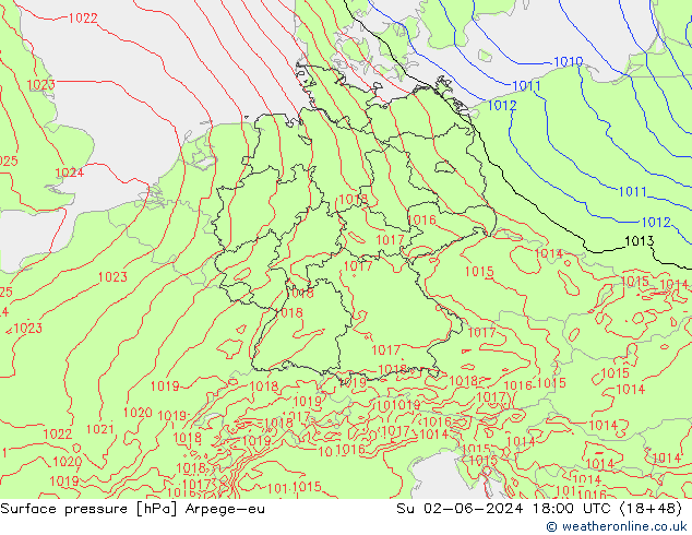 Pressione al suolo Arpege-eu dom 02.06.2024 18 UTC