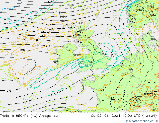 Theta-e 850hPa Arpege-eu Su 02.06.2024 12 UTC