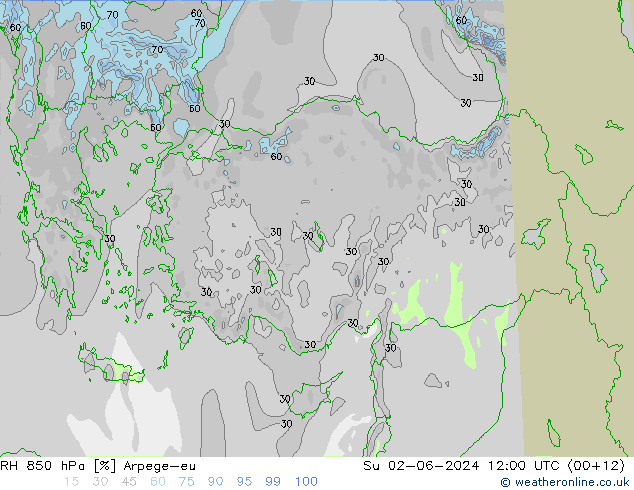 Humedad rel. 850hPa Arpege-eu dom 02.06.2024 12 UTC