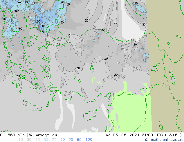 RH 850 гПа Arpege-eu ср 05.06.2024 21 UTC