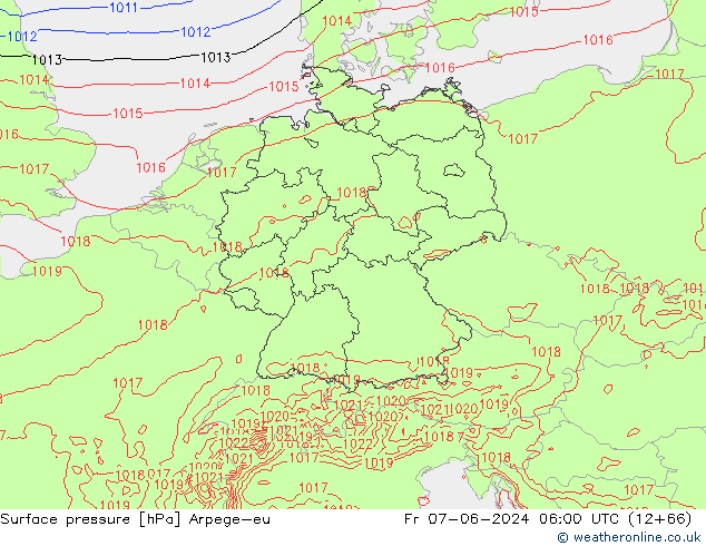 Pressione al suolo Arpege-eu ven 07.06.2024 06 UTC