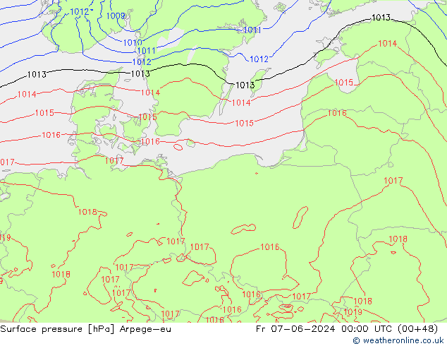 Atmosférický tlak Arpege-eu Pá 07.06.2024 00 UTC