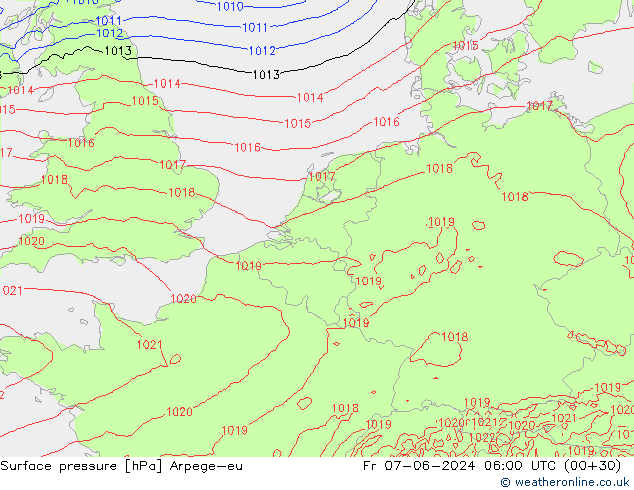 Pressione al suolo Arpege-eu ven 07.06.2024 06 UTC