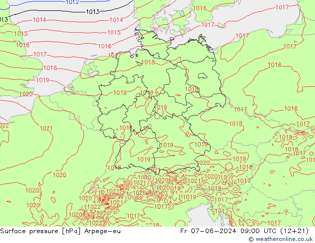 приземное давление Arpege-eu пт 07.06.2024 09 UTC