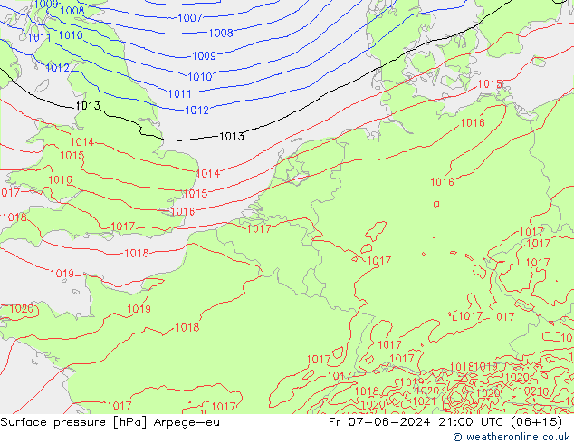 Pressione al suolo Arpege-eu ven 07.06.2024 21 UTC