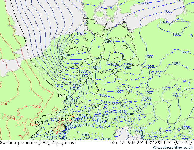 Atmosférický tlak Arpege-eu Po 10.06.2024 21 UTC
