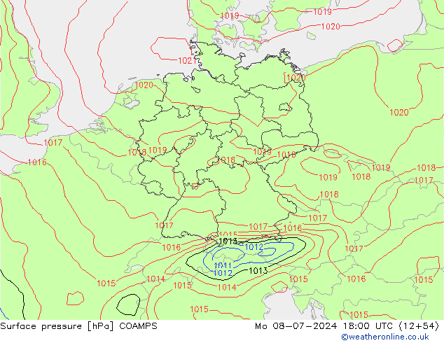 地面气压 COAMPS 星期一 08.07.2024 18 UTC