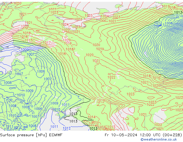 Surface pressure ECMWF Fr 10.05.2024 12 UTC