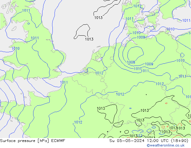 Pressione al suolo ECMWF dom 05.05.2024 12 UTC