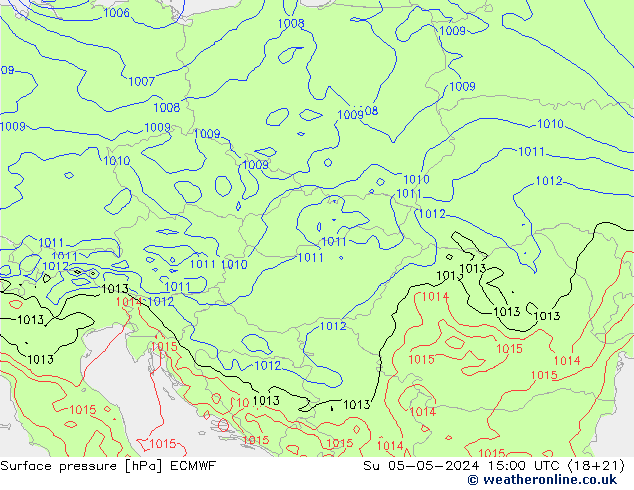 Pressione al suolo ECMWF dom 05.05.2024 15 UTC