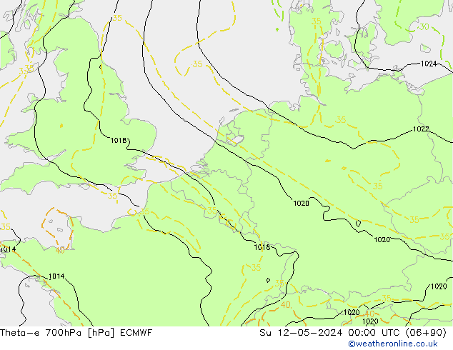 Theta-e 700hPa ECMWF zo 12.05.2024 00 UTC