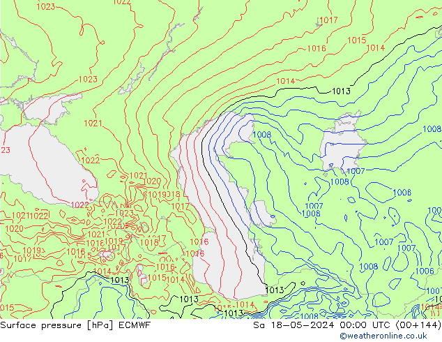 приземное давление ECMWF сб 18.05.2024 00 UTC