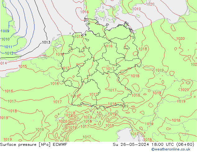 Surface pressure ECMWF Su 26.05.2024 18 UTC