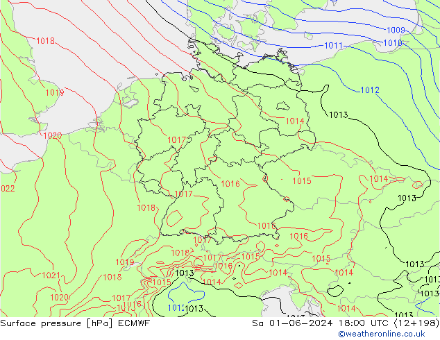 Presión superficial ECMWF sáb 01.06.2024 18 UTC