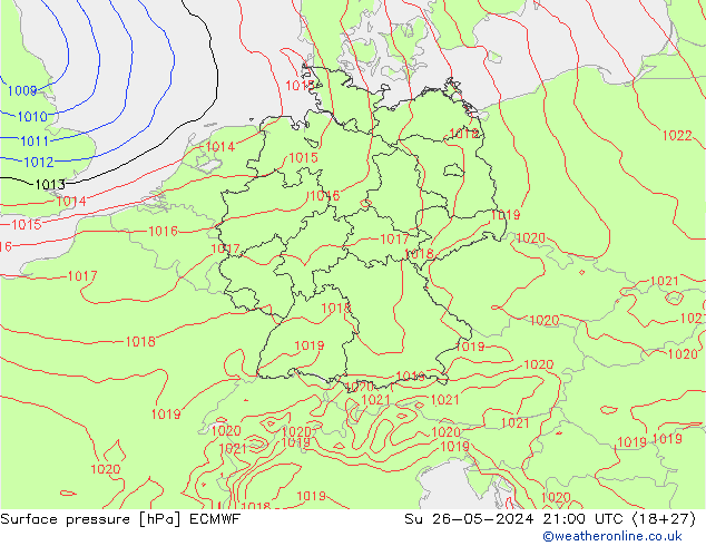 Surface pressure ECMWF Su 26.05.2024 21 UTC