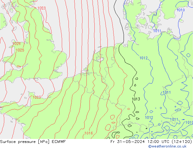 Pressione al suolo ECMWF ven 31.05.2024 12 UTC