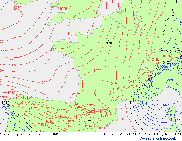 Presión superficial ECMWF vie 31.05.2024 21 UTC