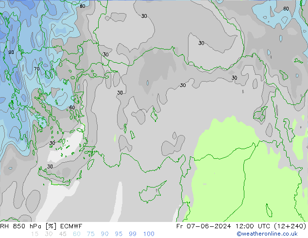 Humidité rel. 850 hPa ECMWF ven 07.06.2024 12 UTC