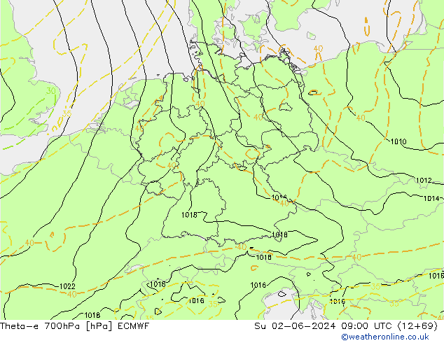 Theta-e 700hPa ECMWF dim 02.06.2024 09 UTC