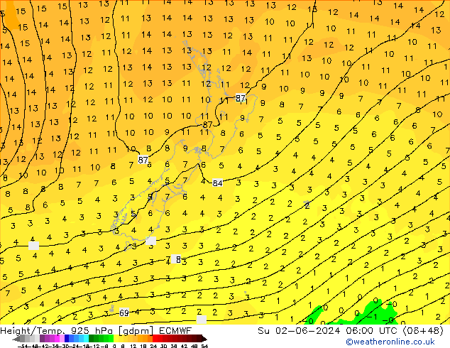 Height/Temp. 925 hPa ECMWF dom 02.06.2024 06 UTC