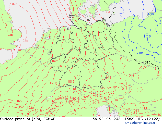 Surface pressure ECMWF Su 02.06.2024 15 UTC