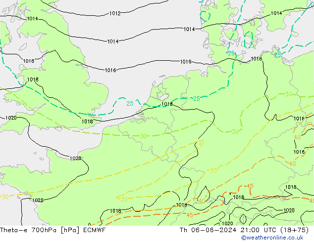 Theta-e 700hPa ECMWF Qui 06.06.2024 21 UTC