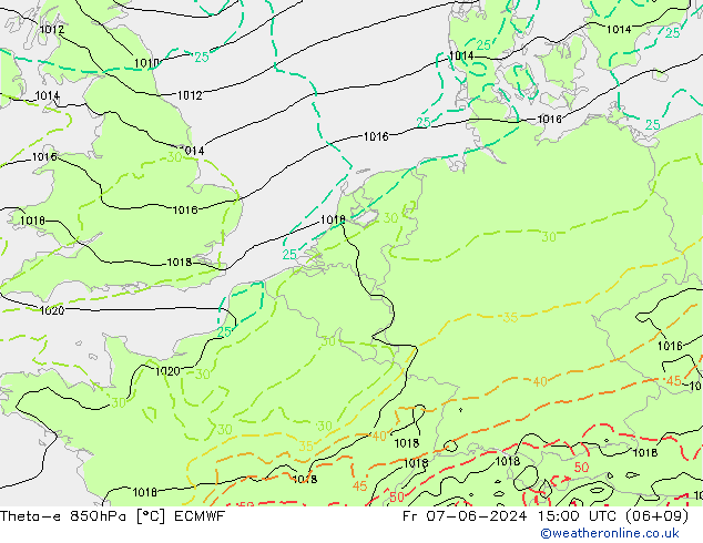 Theta-e 850hPa ECMWF Pá 07.06.2024 15 UTC