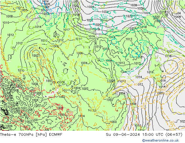 Theta-e 700hPa ECMWF Su 09.06.2024 15 UTC