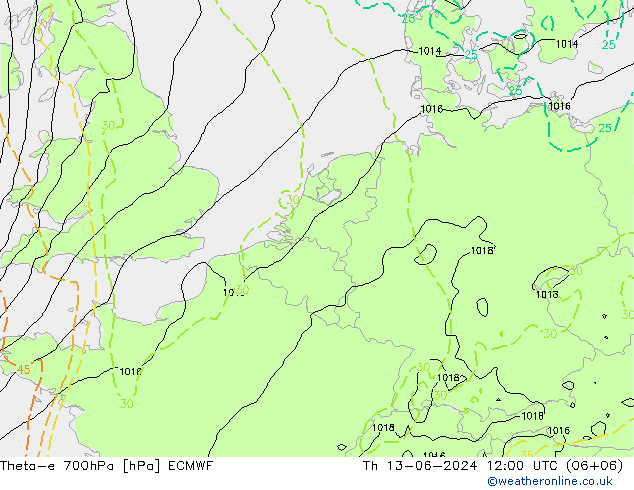Theta-e 700hPa ECMWF jue 13.06.2024 12 UTC