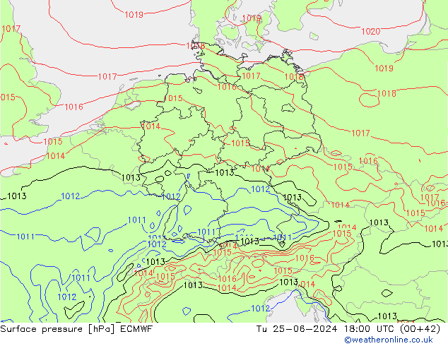 地面气压 ECMWF 星期二 25.06.2024 18 UTC