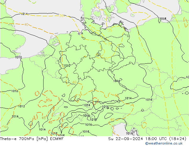 Theta-e 700hPa ECMWF Paz 22.09.2024 18 UTC