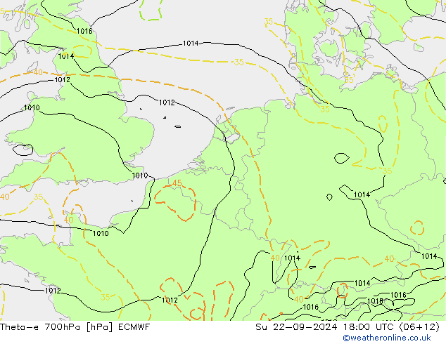 Theta-e 700hPa ECMWF zo 22.09.2024 18 UTC