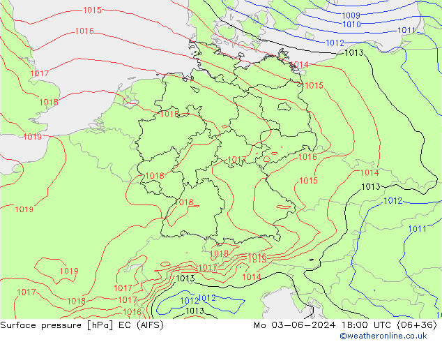 Atmosférický tlak EC (AIFS) Po 03.06.2024 18 UTC