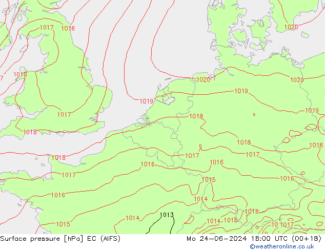 Atmosférický tlak EC (AIFS) Po 24.06.2024 18 UTC