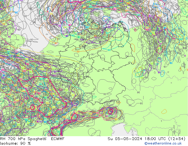 RH 700 hPa Spaghetti ECMWF So 05.05.2024 18 UTC