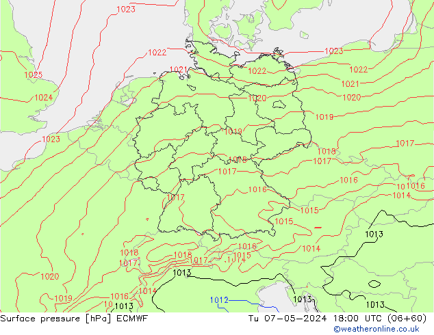 Surface pressure ECMWF Tu 07.05.2024 18 UTC