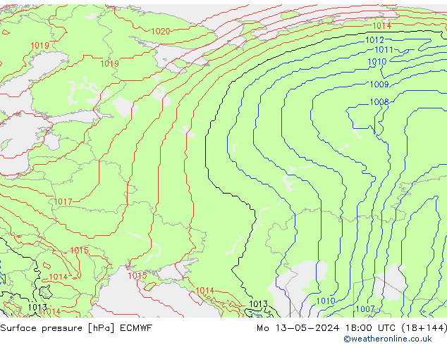 Atmosférický tlak ECMWF Po 13.05.2024 18 UTC