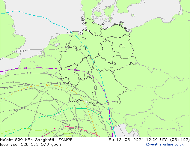Height 500 hPa Spaghetti ECMWF Su 12.05.2024 12 UTC