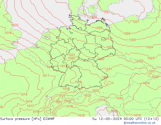 Presión superficial ECMWF dom 12.05.2024 00 UTC