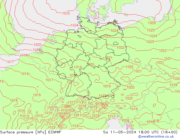 Presión superficial ECMWF sáb 11.05.2024 18 UTC