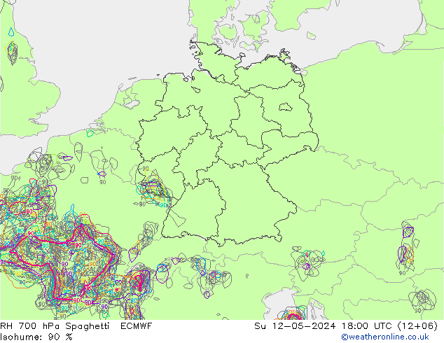 RH 700 hPa Spaghetti ECMWF nie. 12.05.2024 18 UTC
