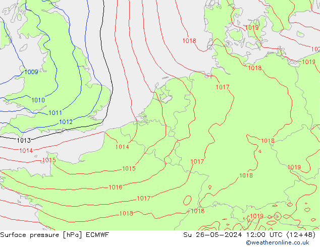 Pressione al suolo ECMWF dom 26.05.2024 12 UTC