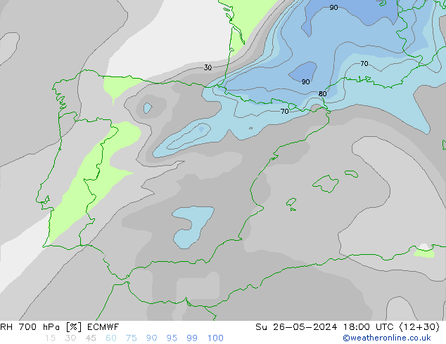 RH 700 hPa ECMWF Dom 26.05.2024 18 UTC