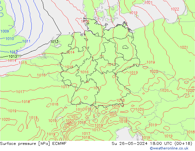 Surface pressure ECMWF Su 26.05.2024 18 UTC