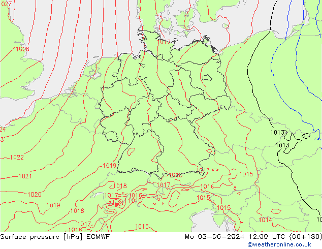 Presión superficial ECMWF lun 03.06.2024 12 UTC