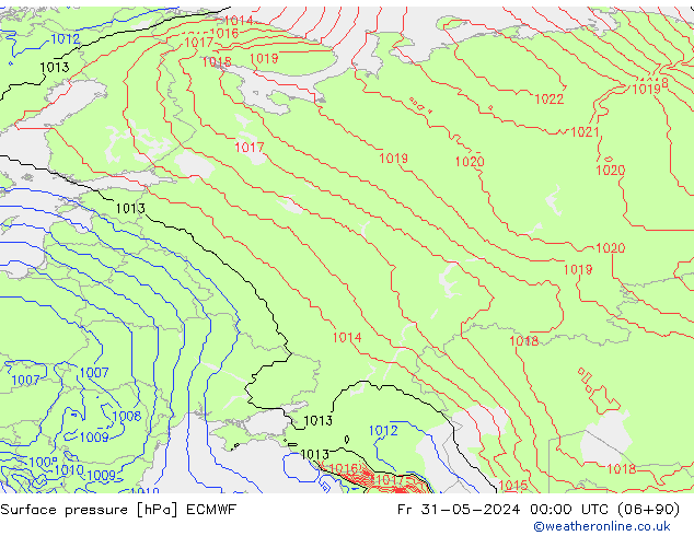 Atmosférický tlak ECMWF Pá 31.05.2024 00 UTC