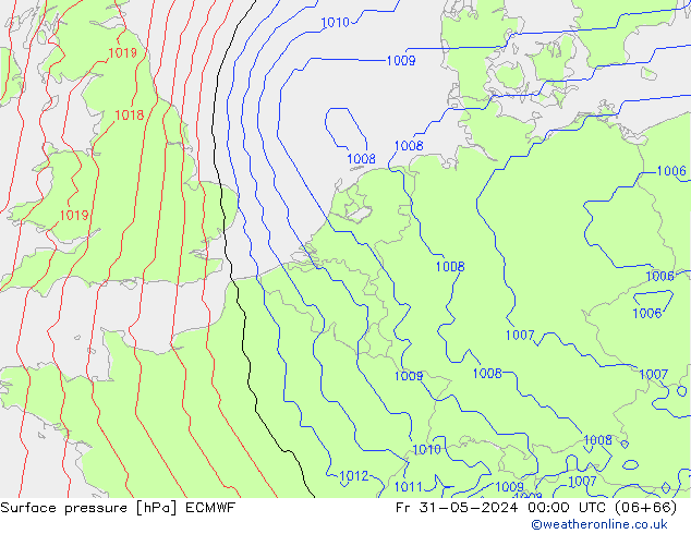 приземное давление ECMWF пт 31.05.2024 00 UTC