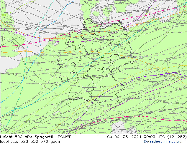 Height 500 hPa Spaghetti ECMWF Su 09.06.2024 00 UTC