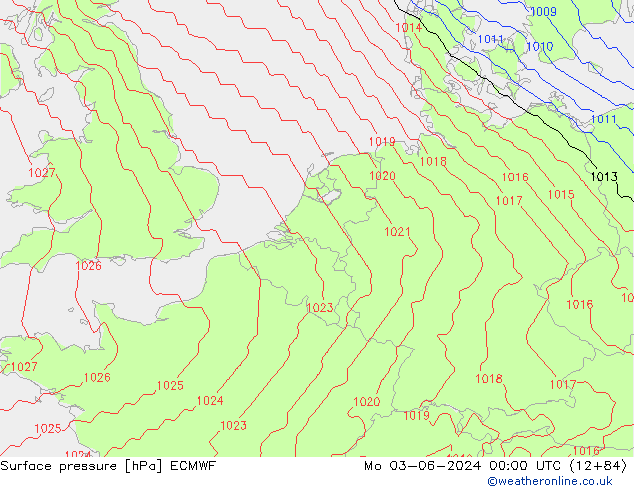 pression de l'air ECMWF lun 03.06.2024 00 UTC